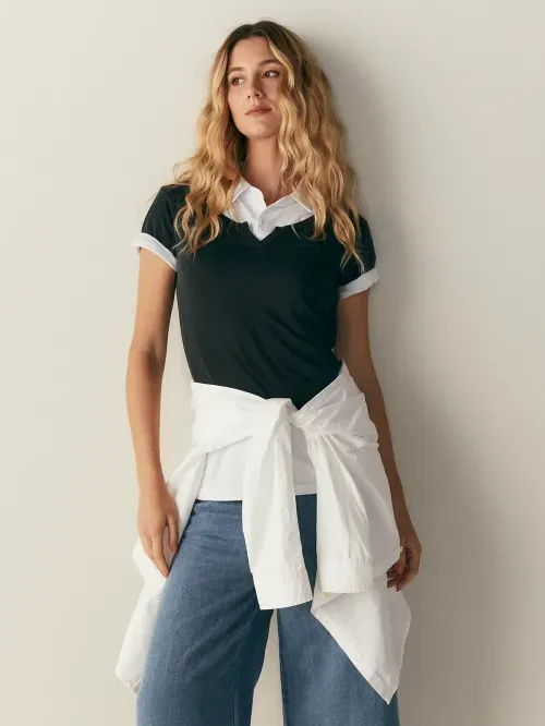 Blusa com Detalhe no Decote em Modal