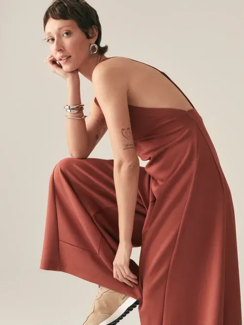 Macacão Pantalona Em Malha Com Recortes