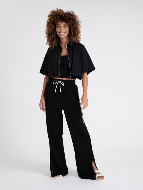 Calça Com Amarracao E Abertura Lateral